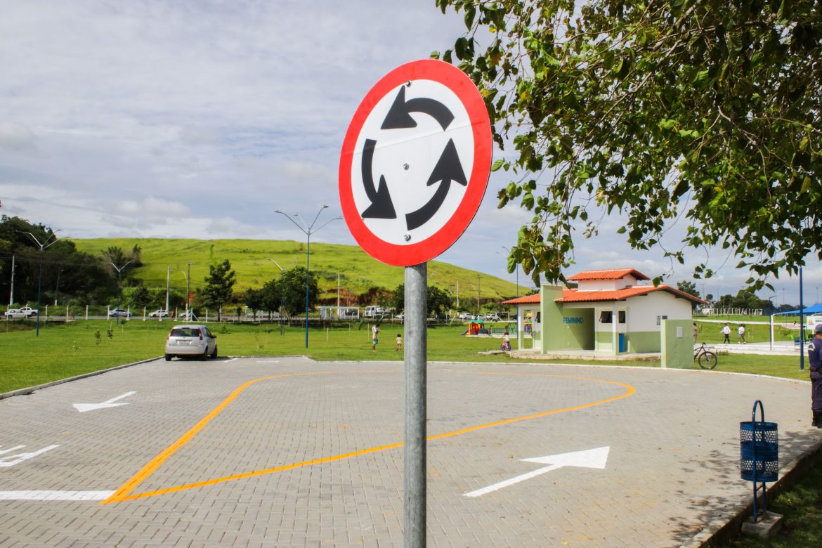 21.cf.res.cidades.prefeitura de resende realiza sinalização.1.sinalizaÇÃo.rafaeloliveirapmr