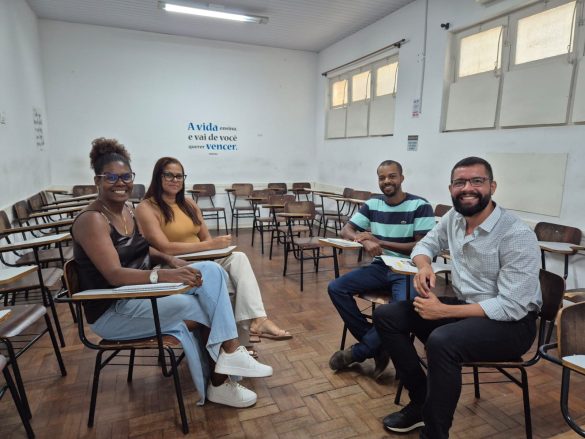 40.cf.res.cidades.projeto ‘capacitar hotelaria e serviços’.1.felipe.redessociais