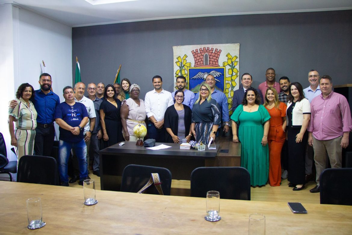 55.cf.res.polÍtica.kaio márcio assume prefeitura.1.kaiomÁrcio.divulgaÇÃopmi