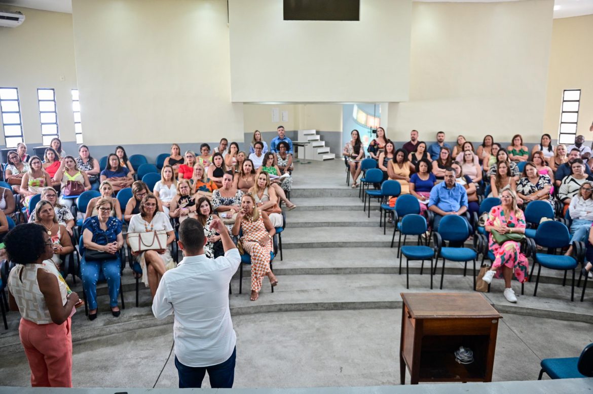 furlani e diretores da rede municipal de educação alinham trabalho nas unidades escolares felipe vieira