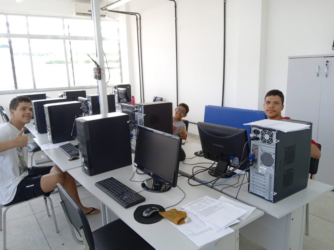 inscrições para oficinas gratuitas de informática até o próximo dia 24 nos cras de volta redonda secom pmvr