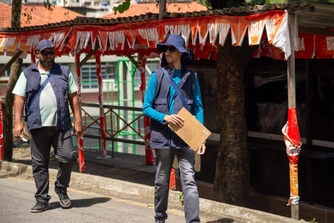 13 02 2025 onda de calor, trabalhadores no sol 3 foto iam martins