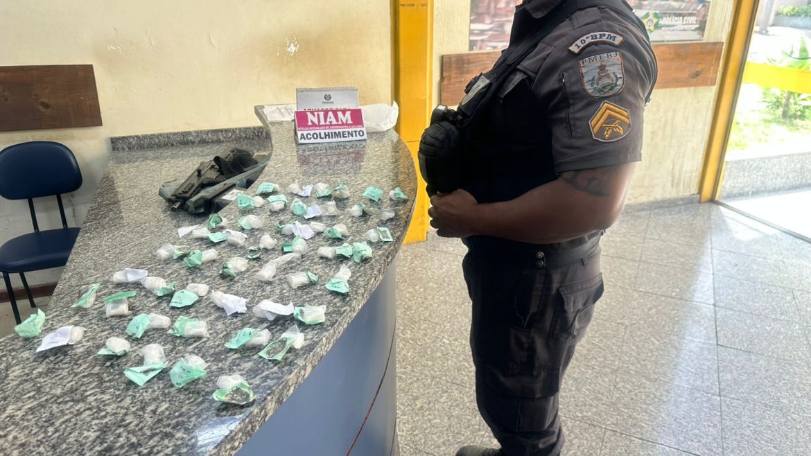 13 ação da polícia militar em barra do piraí resulta na apreensão de cocaína divulgaÇÃo