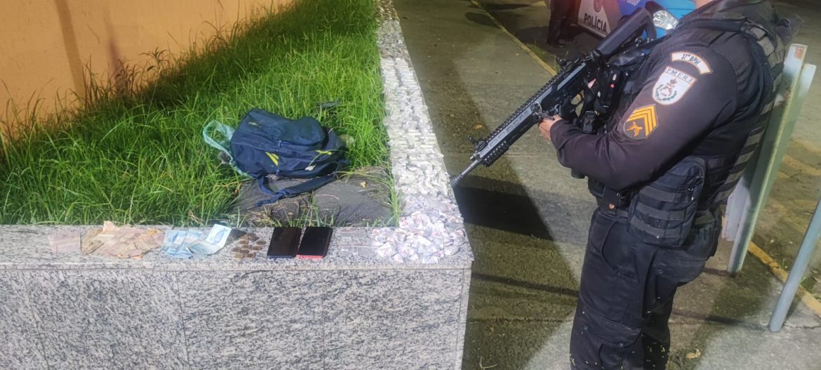 18.cf.res.polÍcia.adolescente é apreendido suspeito.divulgaÇÃopm