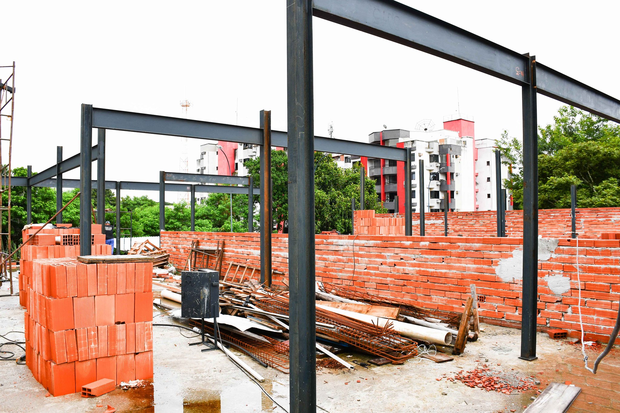 26.cf.res.cidades.obras de ampliação do hospital municipa.2.alvenaria.redessociais