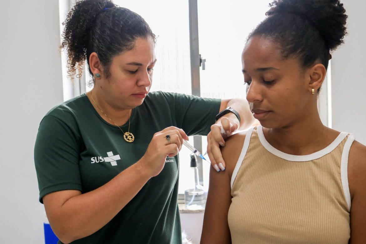 36.cf.res.cidades.vacinação contra a febre amarela.divulgaÇÃopmr