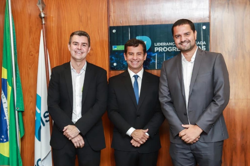 38.cf.res.polÍtica.kaio márcio e diogo balieiro.3.dr.luizinho.redessociais