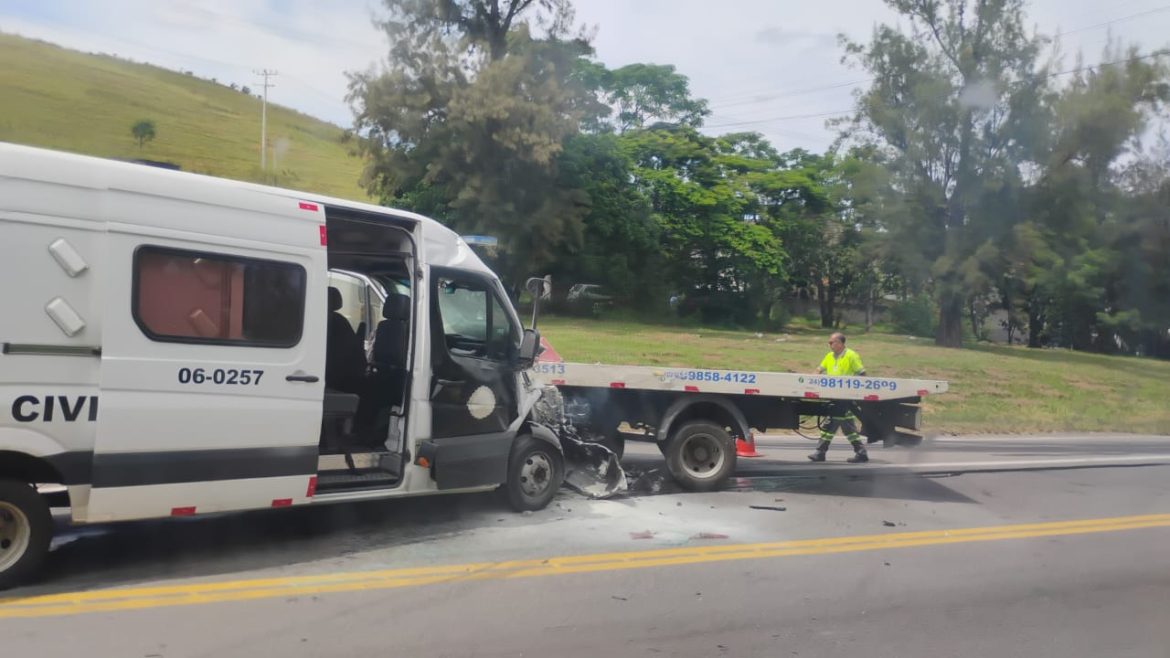 acidente é registrado na br 393, em barra do piraí divulgação redes sociais