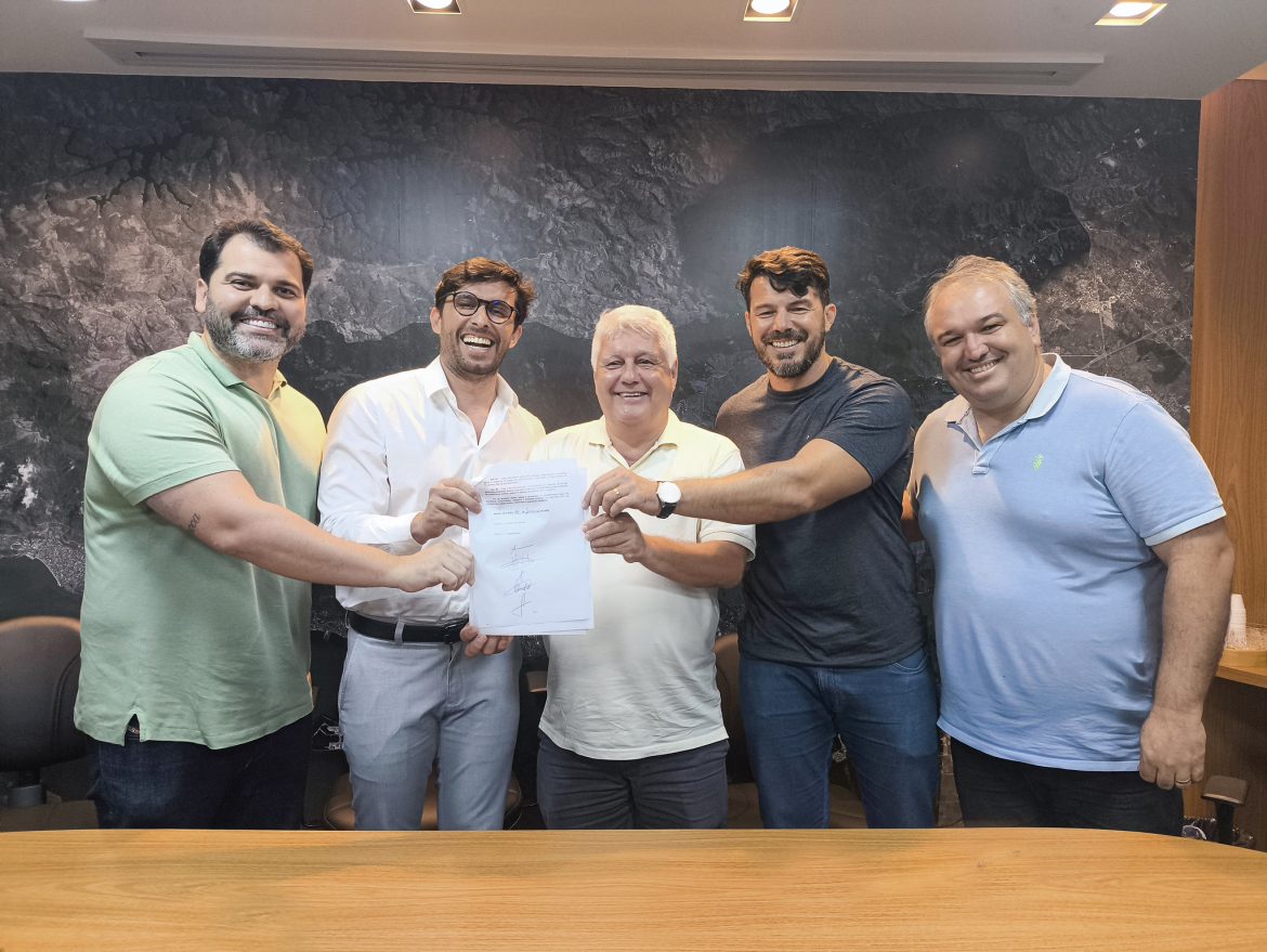 b 44 politica prefeitos assinam protocolo de intenções para consórcio de turismo na costa verde luis fernando lara pmar (1)