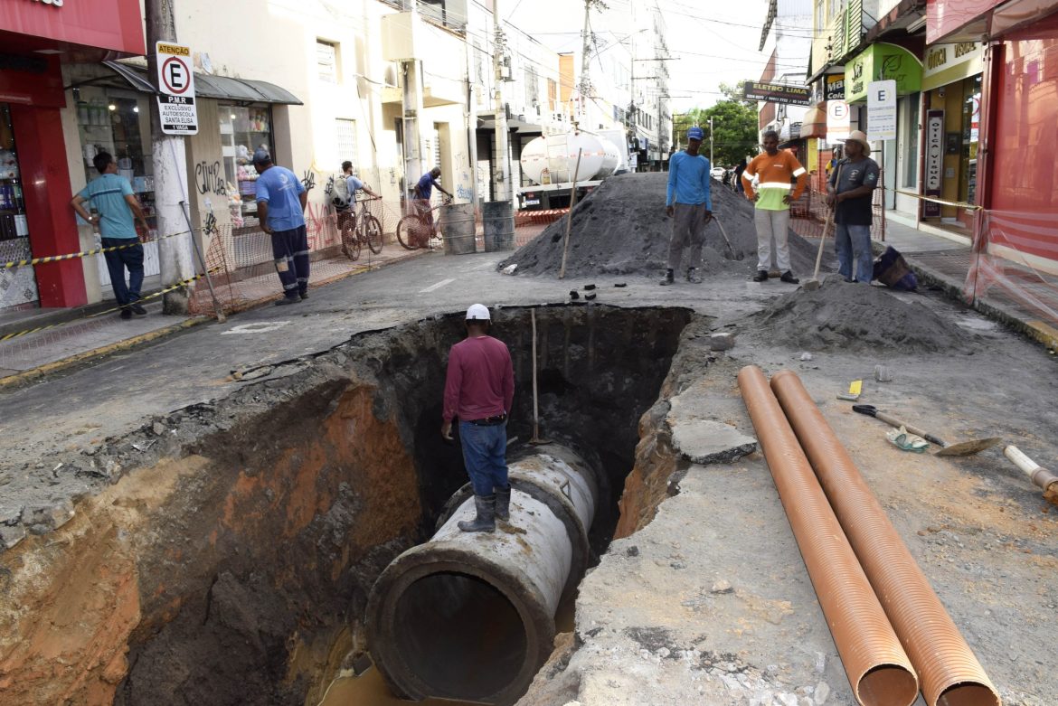 19.cf.res.cidades.obras de drenagem avançam.1.obras.carinarochapmr (2)