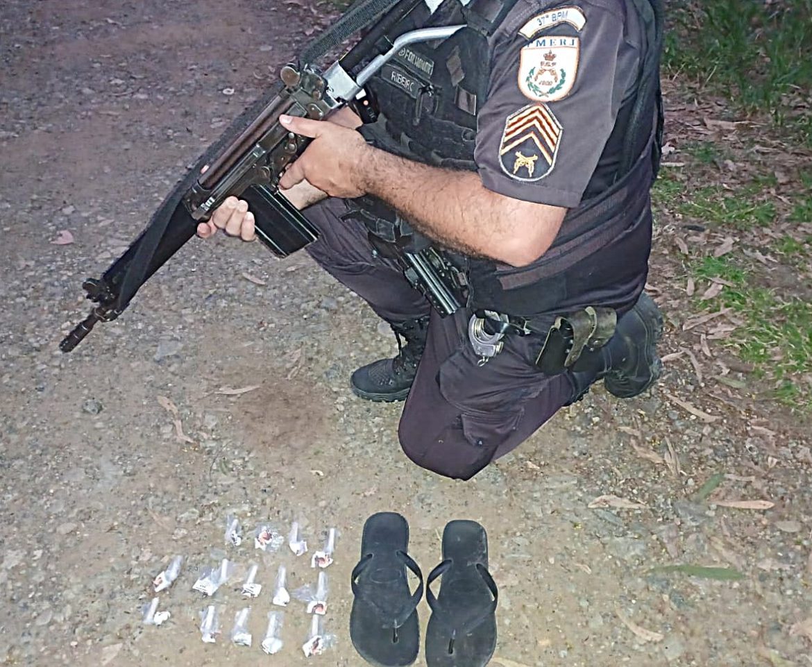 19.cf.res.polÍcia.pm apreende drogas.divulgaÇÃopm