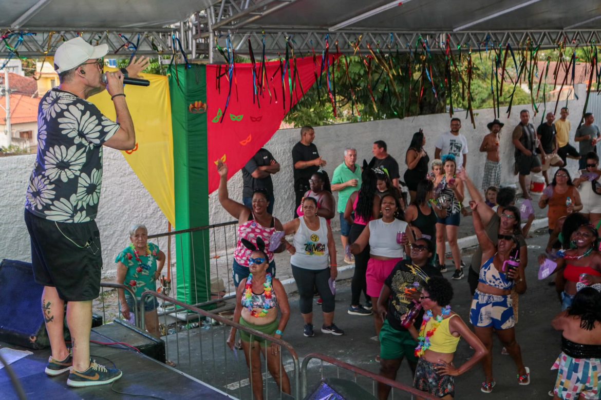 21.cf.res.cidades.carnaval em itatiaia.1.carnaval (8)