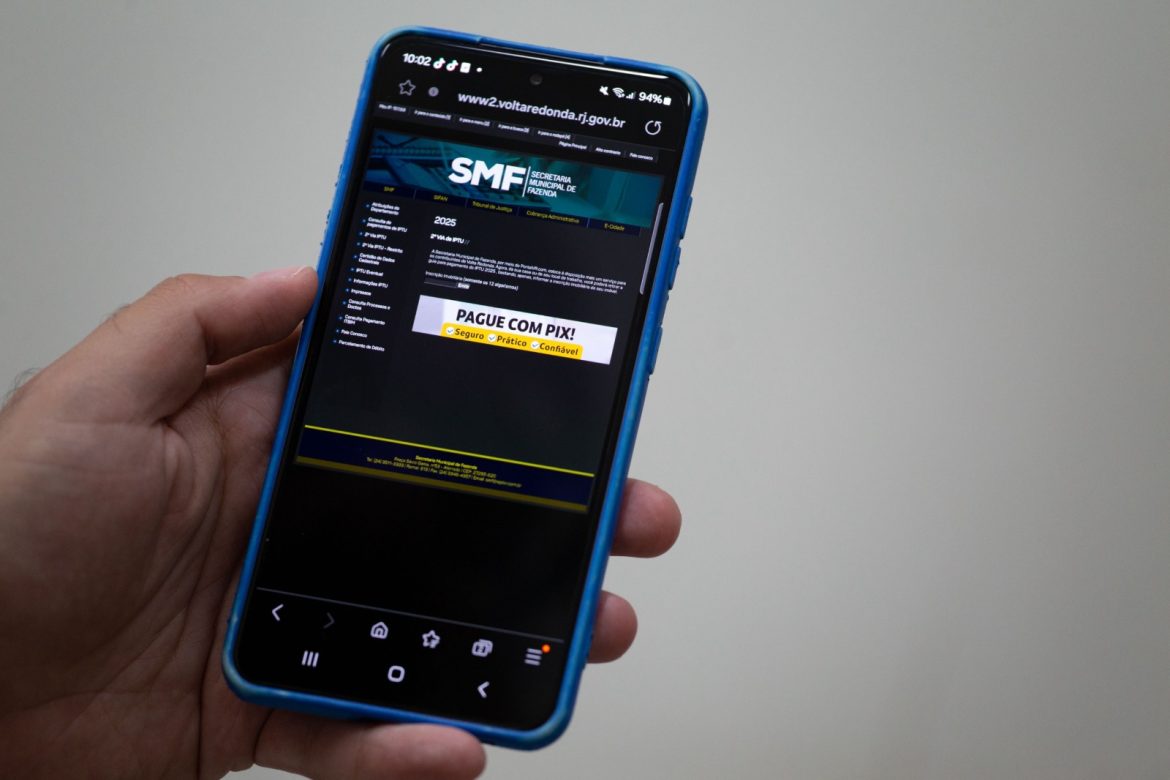 26.cf.res.economia.prazo para pagamento do iptu 2025.1.pix.crisoliveirapmvr