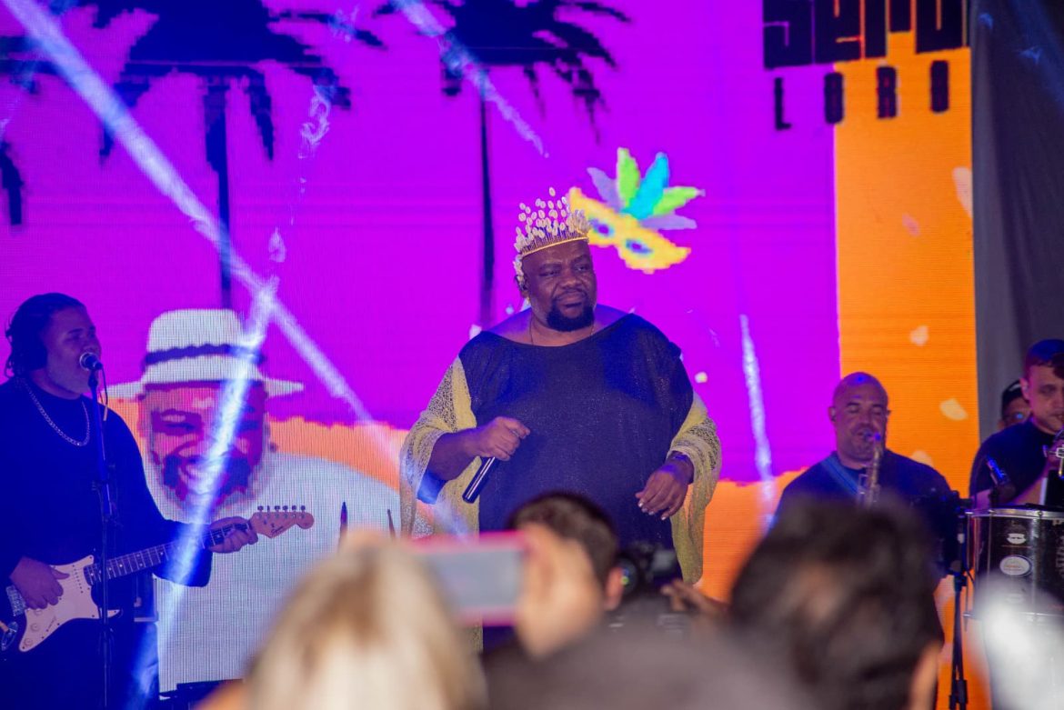 28.cf.res.cidades.carnaval de quatis.1.sÉrgio (2) 28.cf.res.cidades.carnaval de quatis.1.sÉrgio (2)