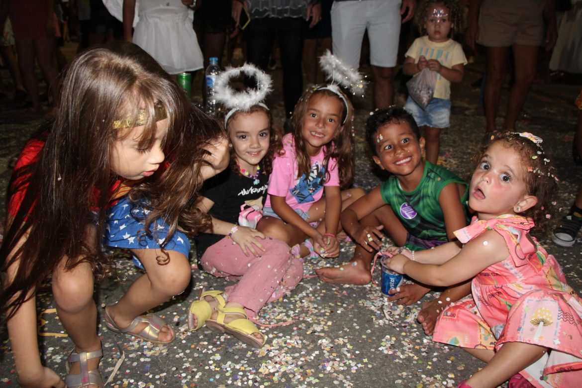 31.cf.res.cidades.folia em família.4.pÚblicoinfantil (2) 31.cf.res.cidades.folia em família.4.pÚblicoinfantil (2)