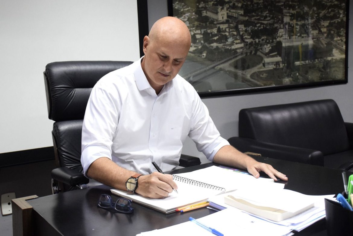 40.cf.res.polÍtica.projeto do executivo é aprovado.divulgaÇÃopmr