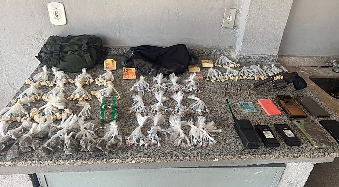 41.cf.res.polÍcia.homem é preso e adolescente.1.material (1)