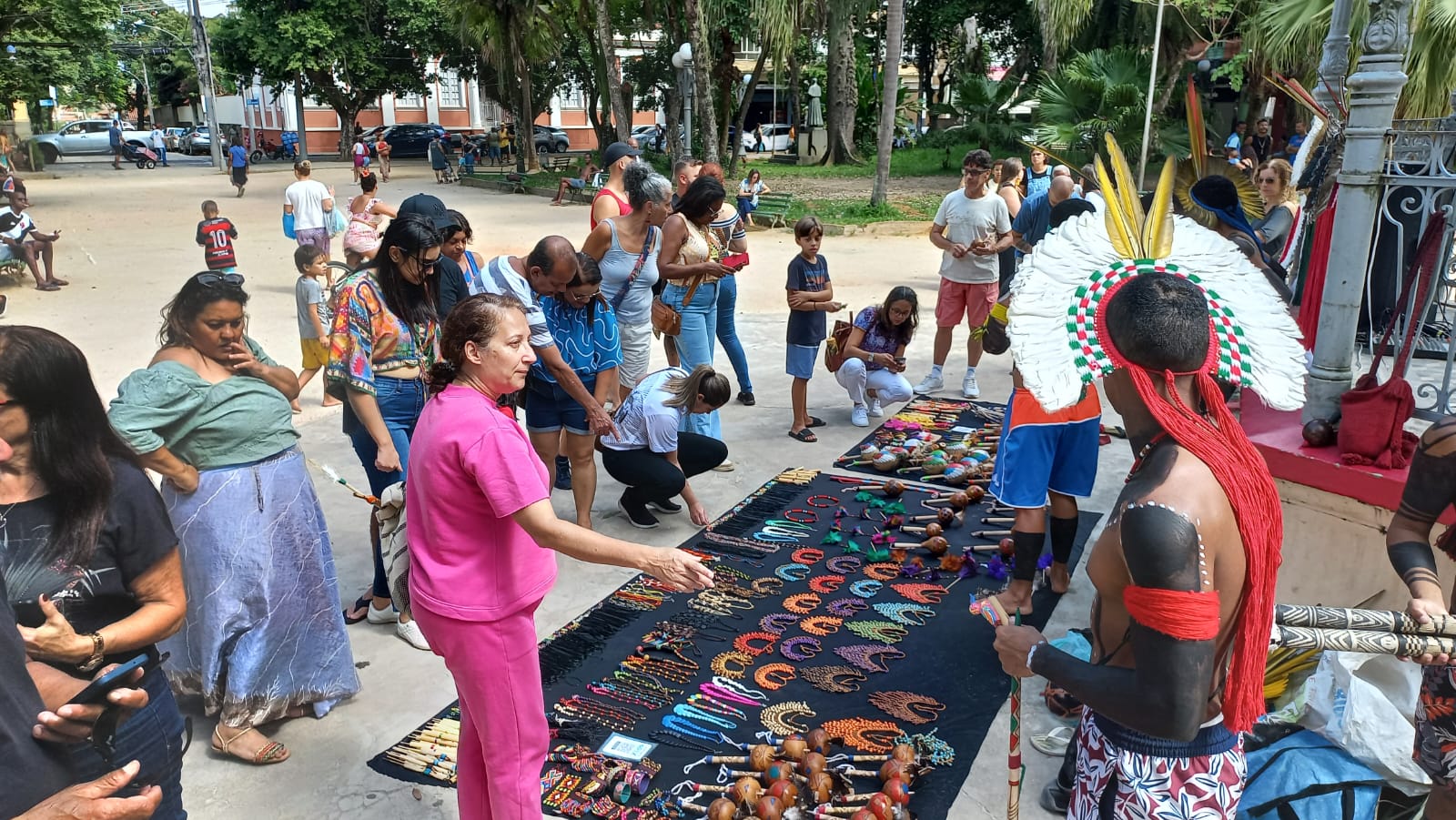25.cf.res.cidades.valença celebra dia dos povos.2.artesanato.divulgaÇÃopmv (3)