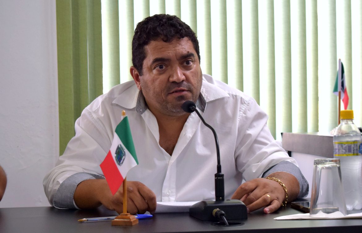 31.cf.res.polÍtica.vereador pede retomada da escolinha.divulgaÇÃocmpr