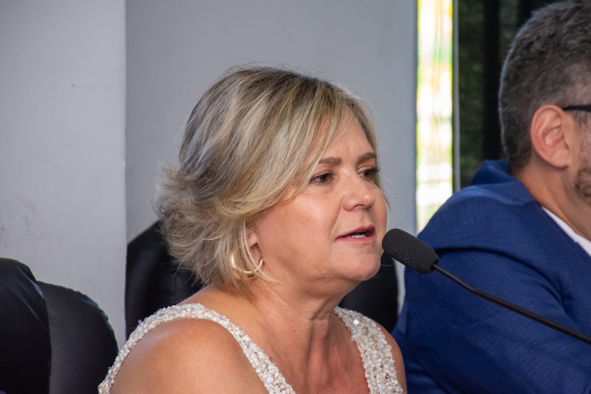 33 politica cristina magno propõe criação da procuradoria da mulher na câmara de barra mansa iam martins