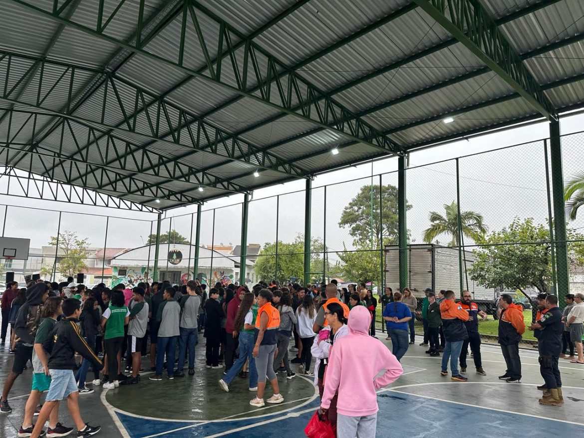 47.cf.res.cidades.eletrobras realiza simulado.2.moradores.divulgaÇÃo (4) 47.cf.res.cidades.eletrobras realiza simulado.2.moradores.divulgaÇÃo (4)