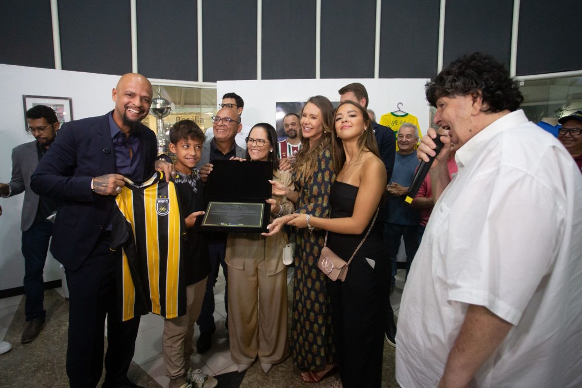 notasvr felipe melo lanÇa livro e exposiÇÃo em vr cris oliveira secom notasvr felipe melo lanÇa livro e exposiÇÃo em vr cris oliveira secom