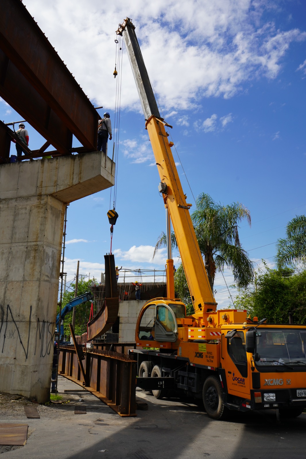 nova alça de viaduto é içada em volta redonda divulgação geraldo gonçalves pmvr