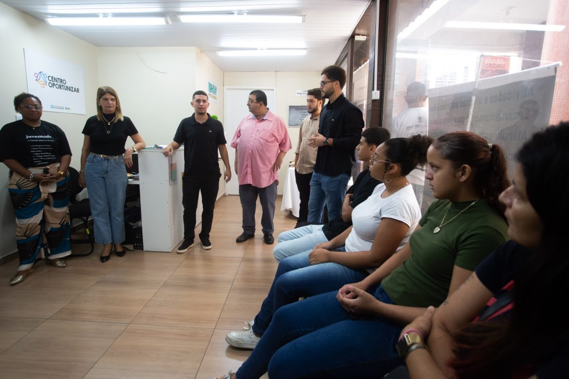 unidade de telecentro é inaugurada no centro oportunizar de volta redonda cris oliveira secom