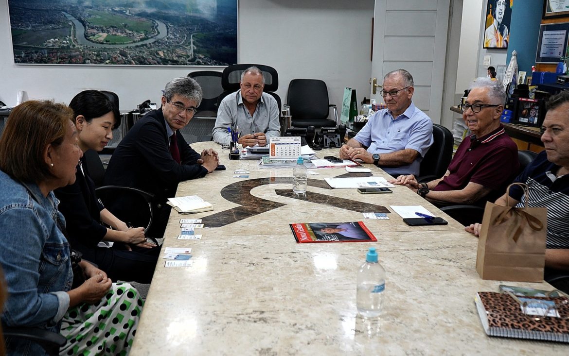 vice prefeito de volta redonda se reúne com cônsul geral do japão no rio de janeiro geraldo gonçalves secom