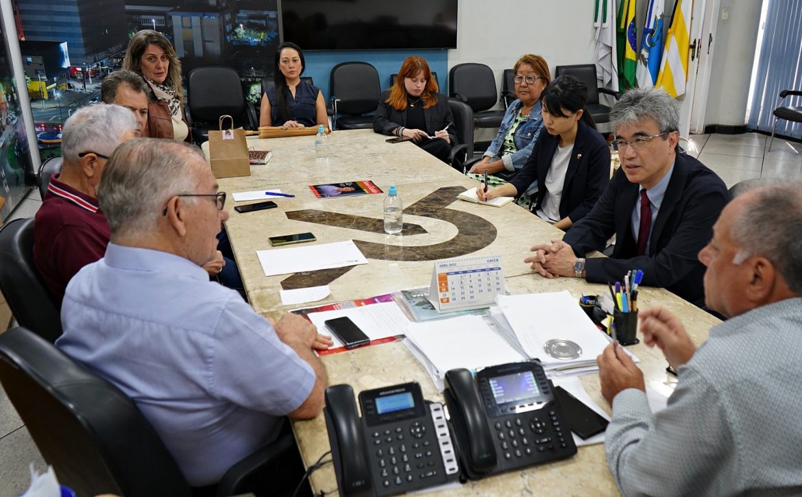 vice prefeito de volta redonda se reúne com cônsul geral do japão no rio de janeiro geraldo gonçalves secom111
