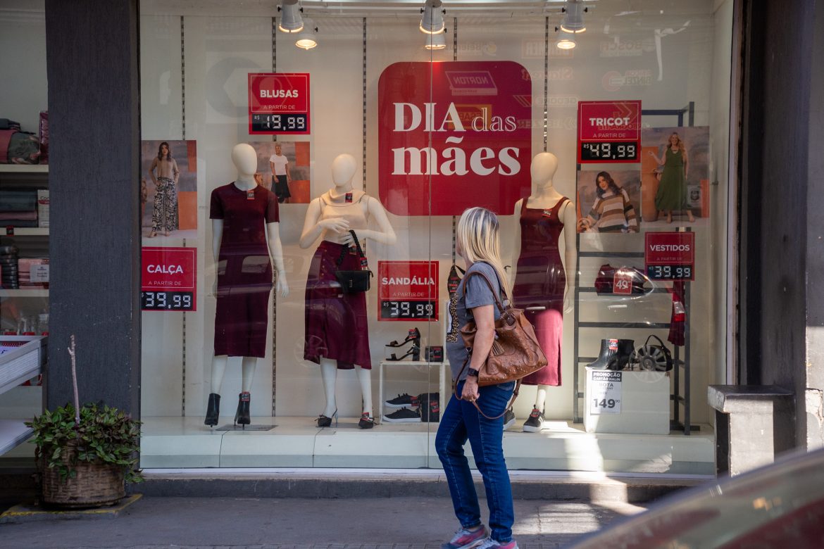 09 05 2025 comércio barra mansa dia das mães 5 foto iam martins