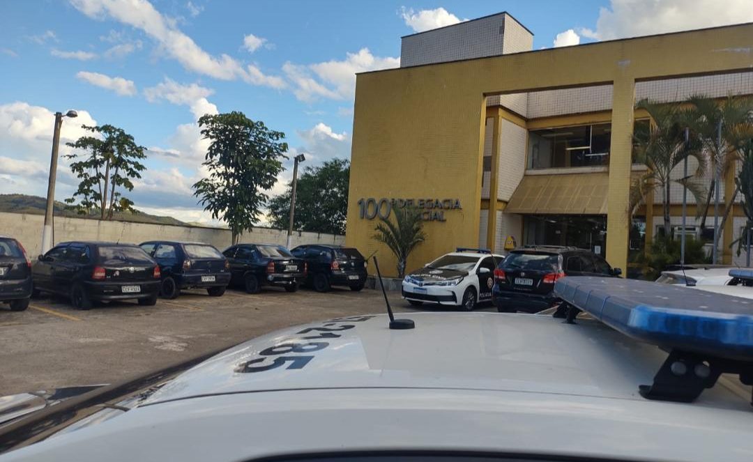 18.sf.res.polÍcia.homem é encontrado morto com ferimento.cyntiafreitas