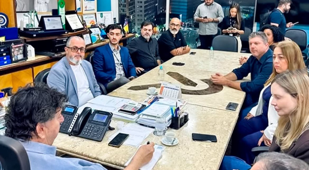 31 cidades prefeito neto conhece projeto de ampliação da oncologia e quimioterapia do h.foa –divulgaÇÃo