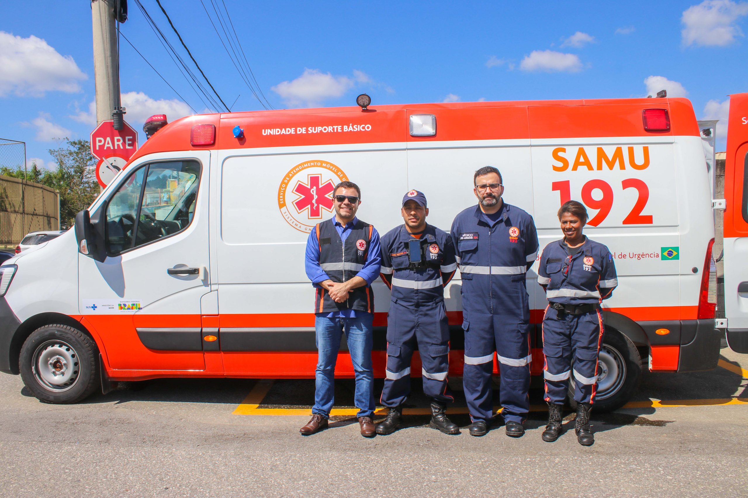 31.cf.res.cidades.resende amplia atendimento com serviço.2.ambulÂncia (2)