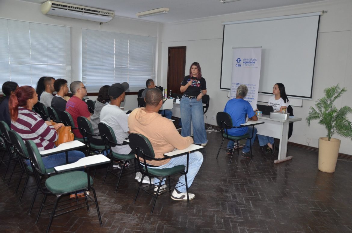 cerca de mil pessoas são atraídas pelo mutirão de empregos da aciap vr divulgação