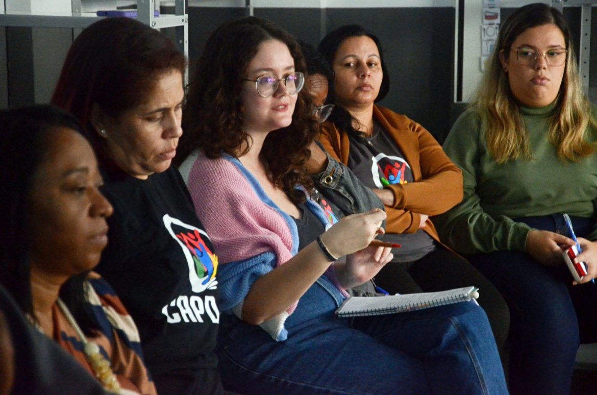 equipe do cpad ii sobre autismo recebe capacitação da assistência social de volta redonda divulgação pmvr