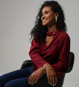 foto 4 pretas no topo