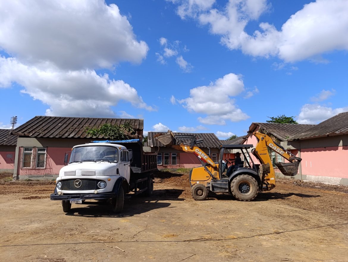 iniciadas as obras da nova sede da secretaria de educação de volta redonda adtiana cópio secom1 iniciadas as obras da nova sede da secretaria de educação de volta redonda adtiana cópio secom1