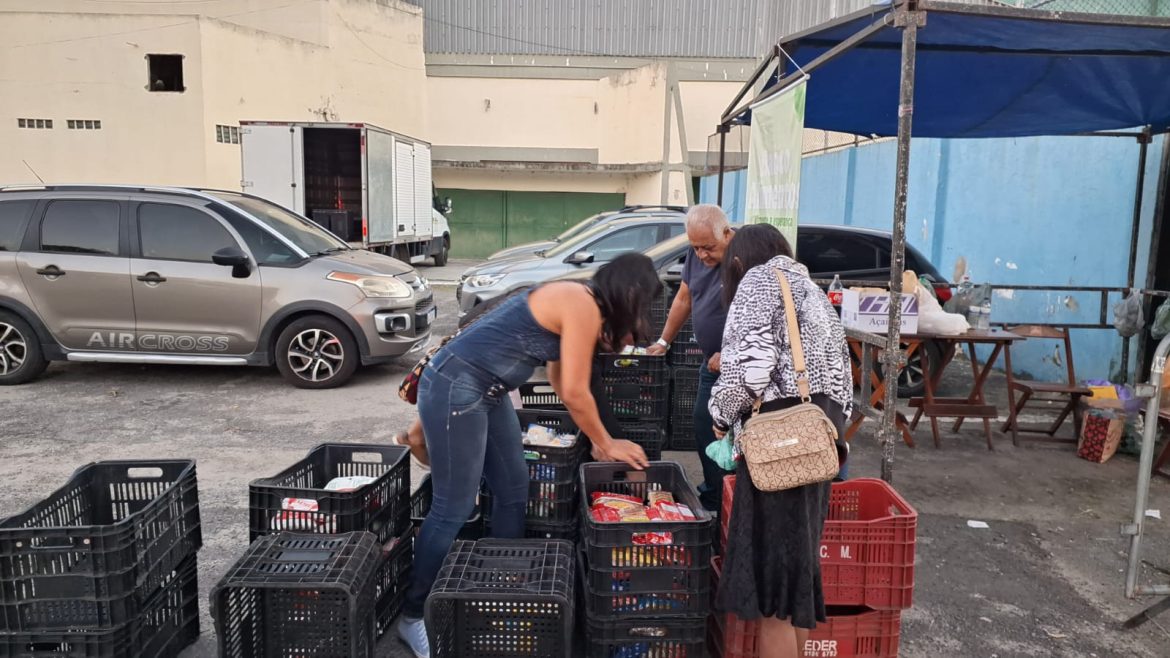 mais de 800 quilos de alimentos arrecadados na festa do trabalhador em volta redonda divulgação secom112 mais de 800 quilos de alimentos arrecadados na festa do trabalhador em volta redonda divulgação secom112