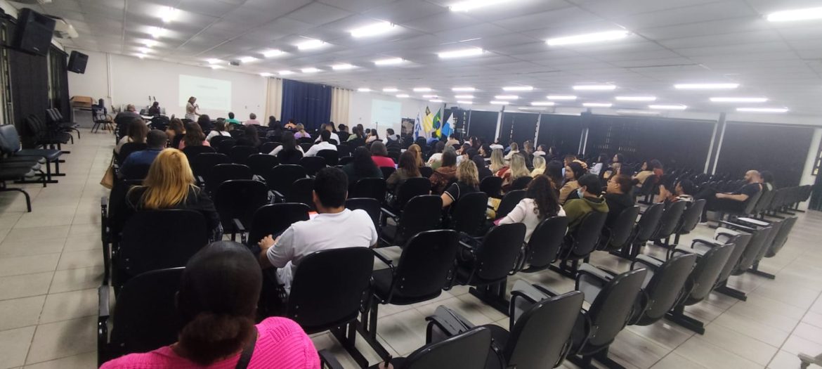 profissionais da atenção primária recebem capacitação voltada à tuberculose em volta redonda divulgaão secom