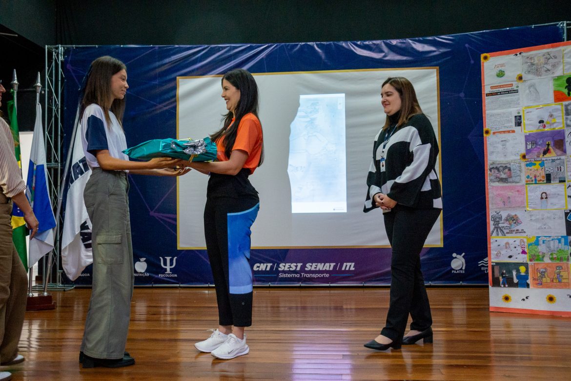 06 06 2025 premiação dos vencedores da campanha estamos de olho 12 foto iam martins 06 06 2025 premiação dos vencedores da campanha estamos de olho 12 foto iam martins