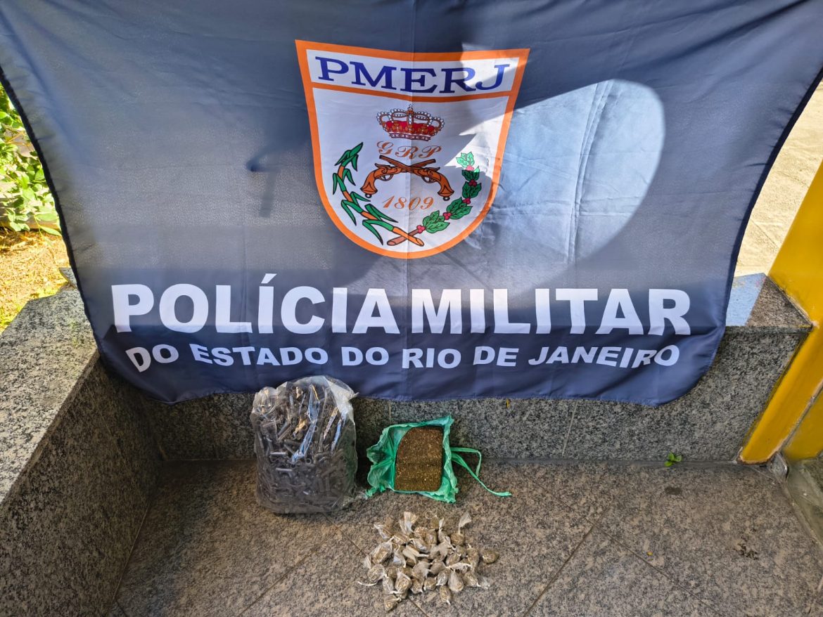 14.cf.res.polÍcia.mãe e filha são detidas com drogas.divulgaÇÃopm