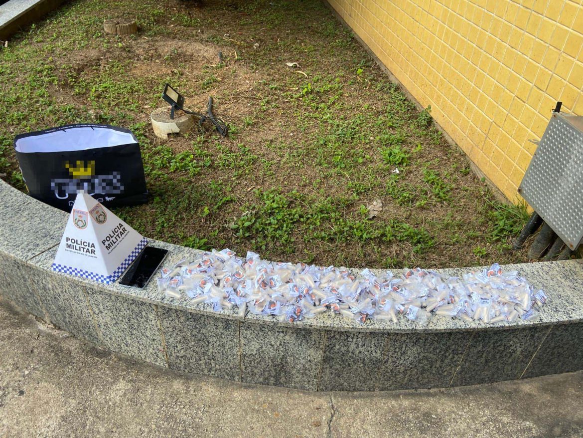 20.cf.res.polÍcia.casal é preso com carga.divulgaÇÃopm (2)