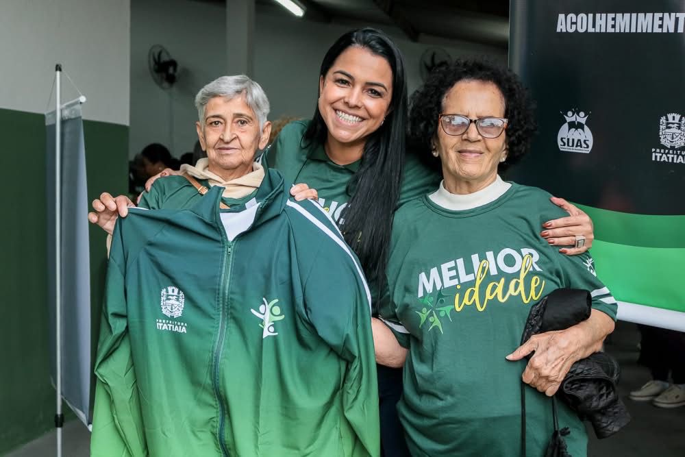 24.cf.res.cidades.idosos do cci de itatiaia.2.casacos.redessociais