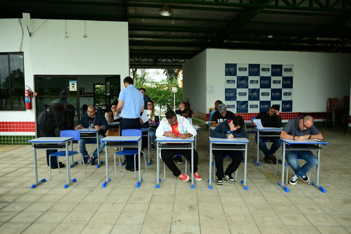 24.cf.res.economia.randstad realiza novo processo seletivo.fabianosabinopmpr