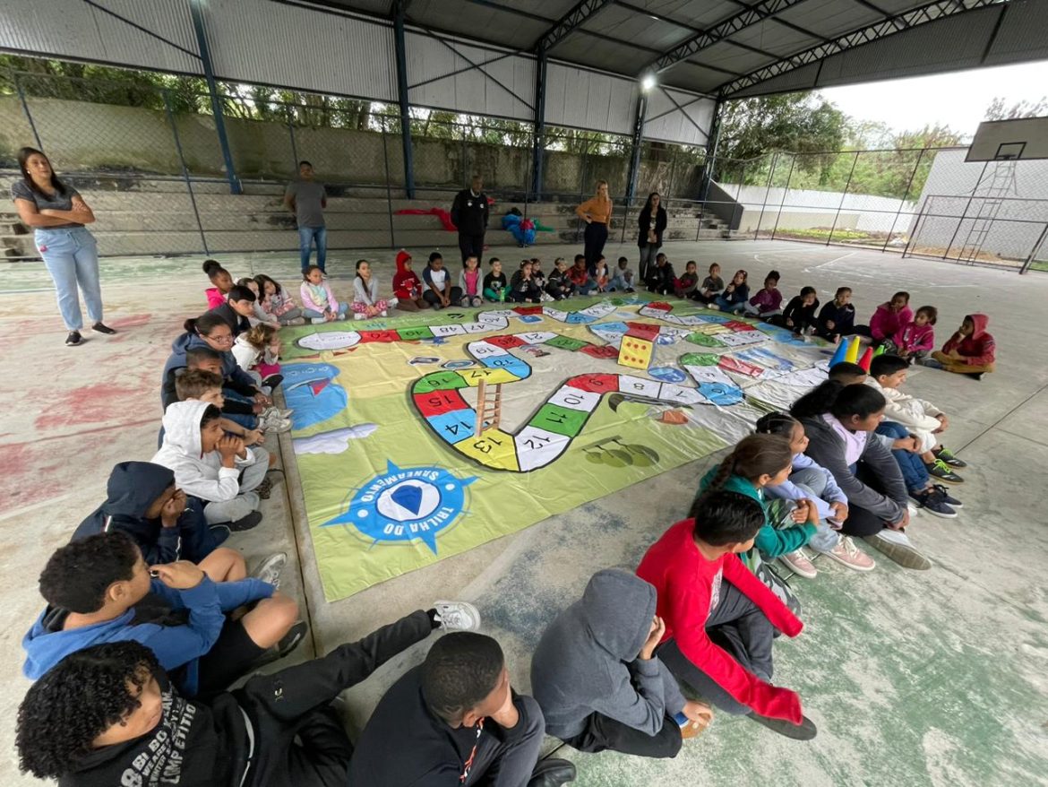 28.cf.res.cidades.porto real celebra dia do meio ambiente.1.alunos.redessociais (2)