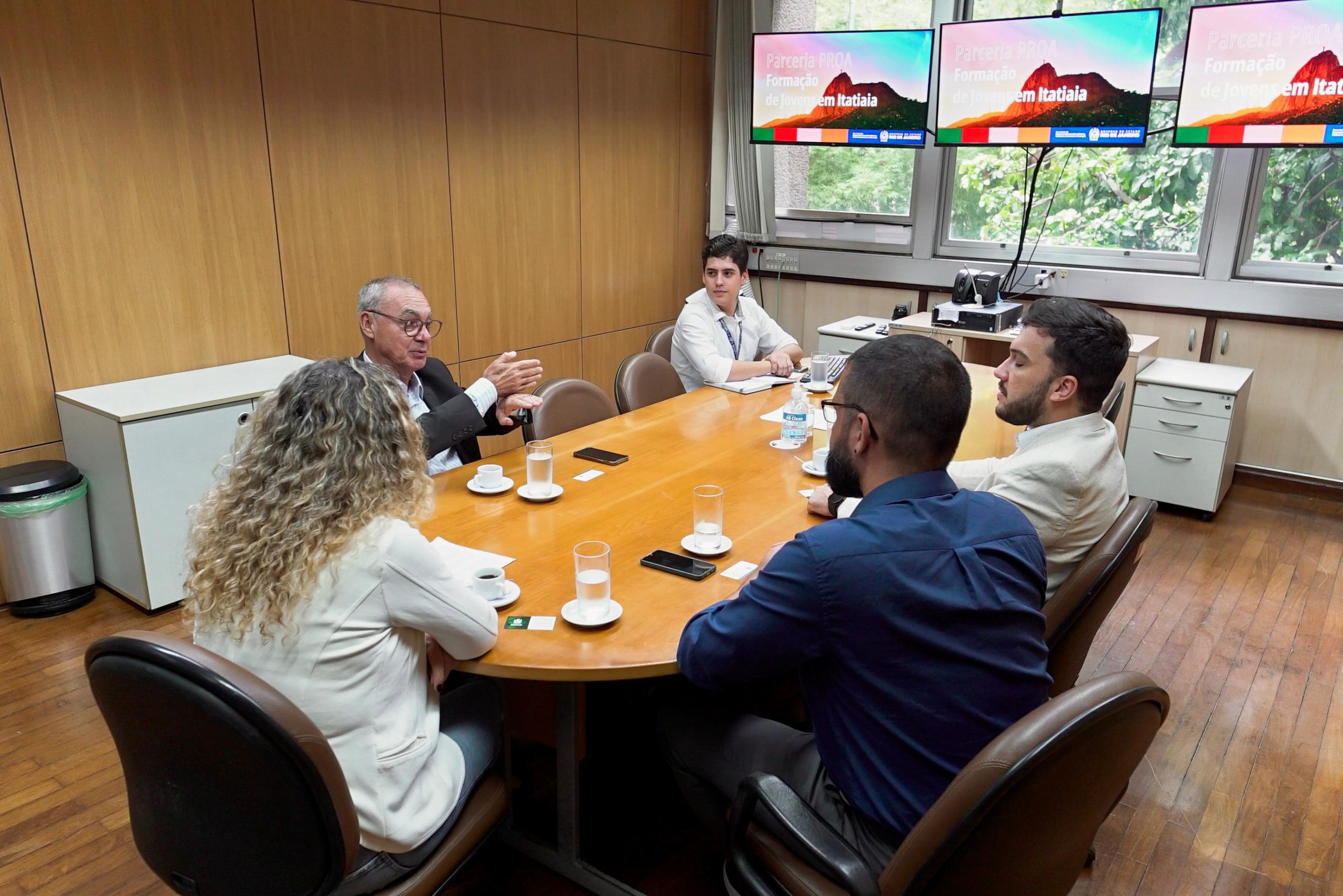 28.cf.res.economia.prefeitura de itatiaia.2.secretÁrios.divulgaÇÃopmi