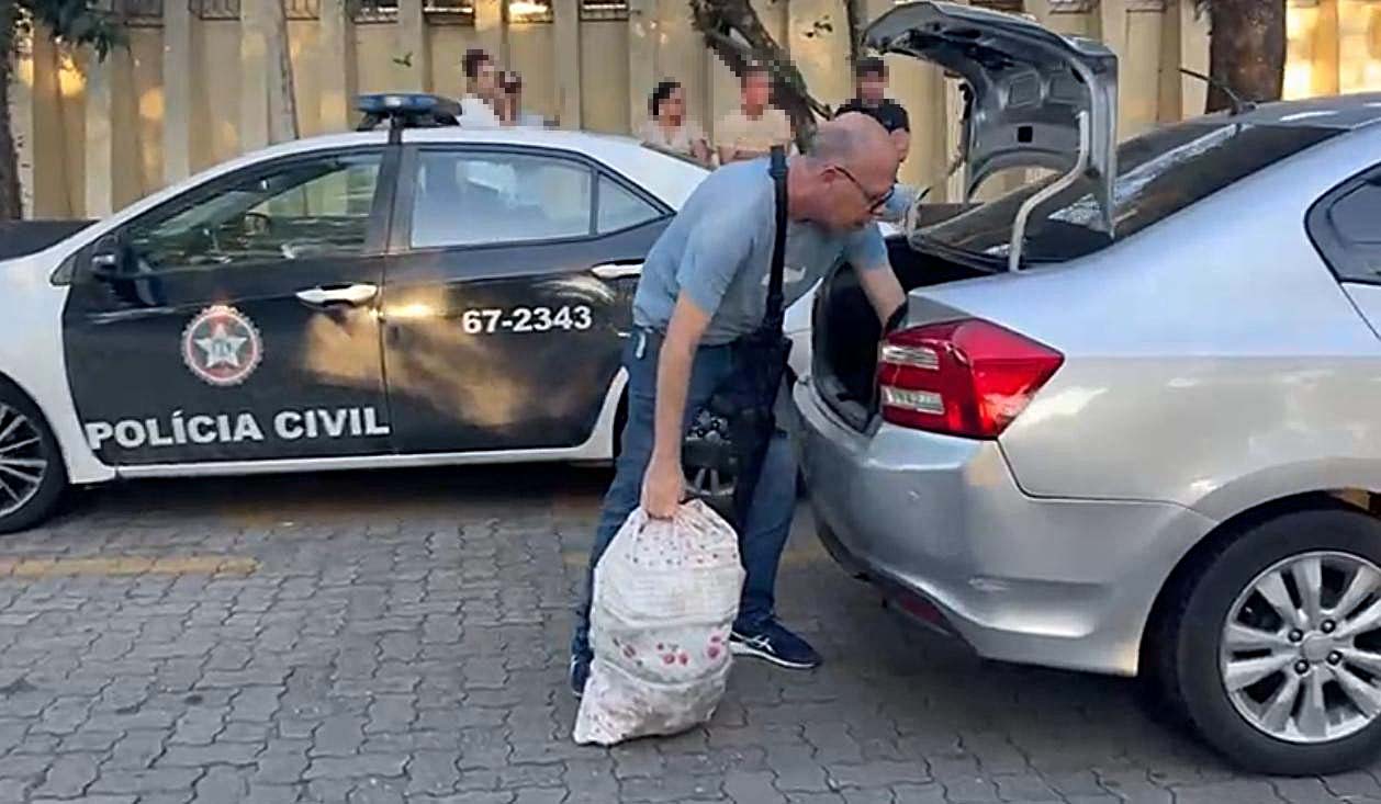 48.cf.res.polÍcia.polícia civil prende família suspeita de furtar.2.mercadorias.divulgaÇÃopolÍciacivil