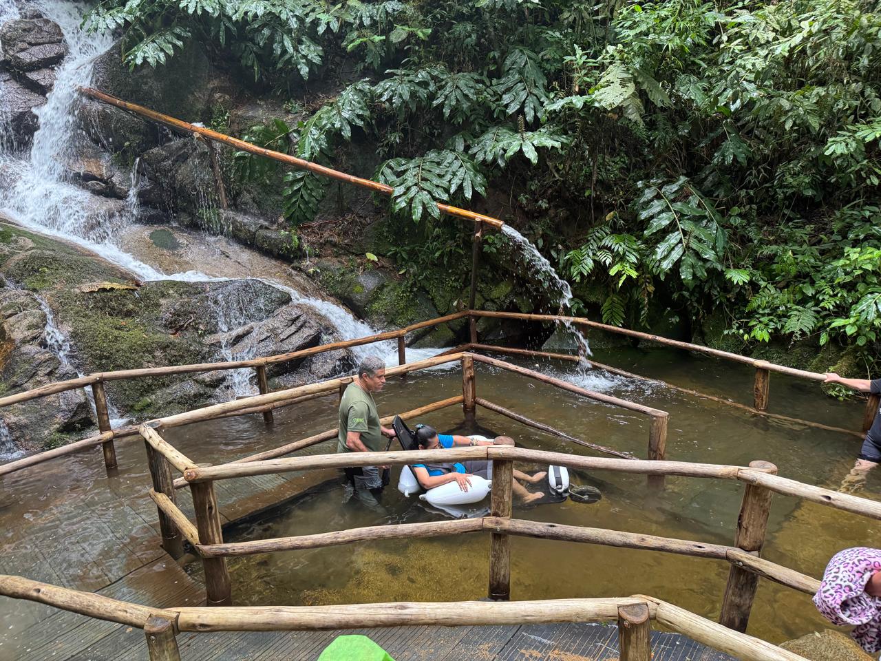 64.cf.res.cidades.parque nacional do itatiaia.2.cachoeira.cyntiafreitas