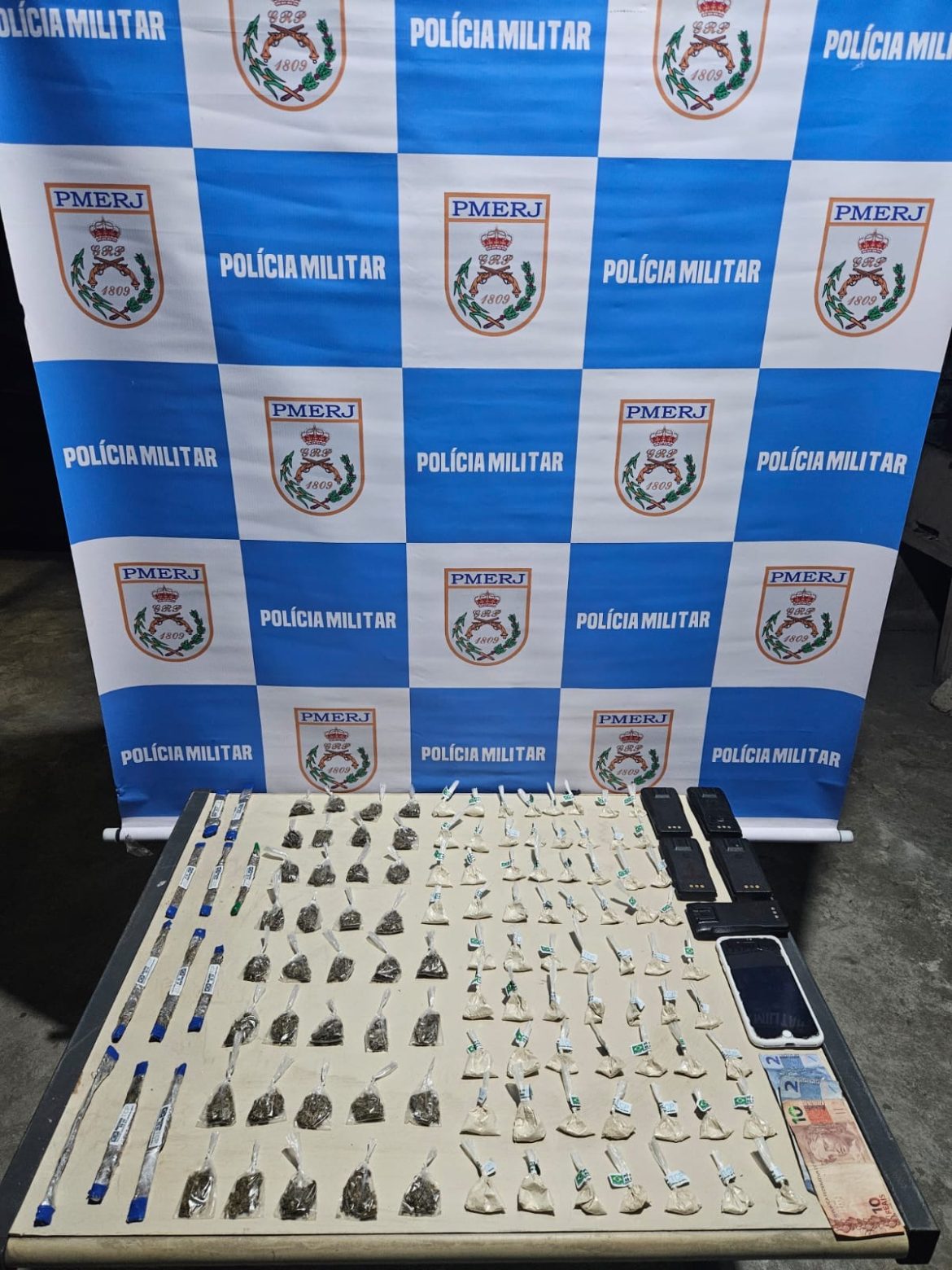 b2318646 da92 4879 81fb e6026b4159de